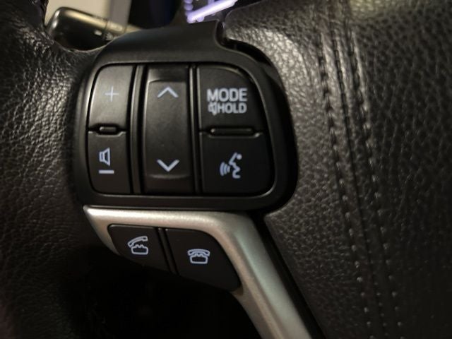 2017 Toyota Sienna XLE 8 Passenger