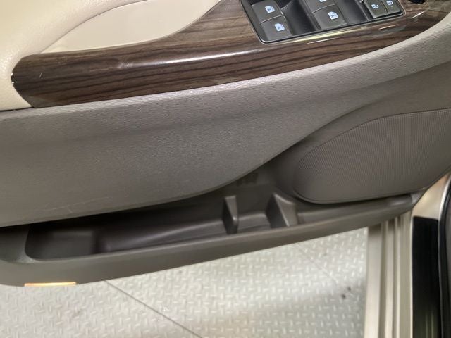 2017 Toyota Sienna XLE 8 Passenger