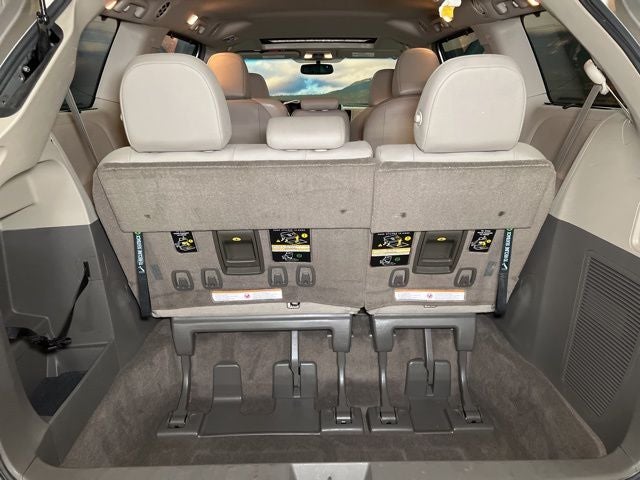 2017 Toyota Sienna XLE 8 Passenger