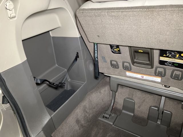 2017 Toyota Sienna XLE 8 Passenger