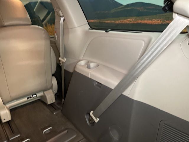 2017 Toyota Sienna XLE 8 Passenger