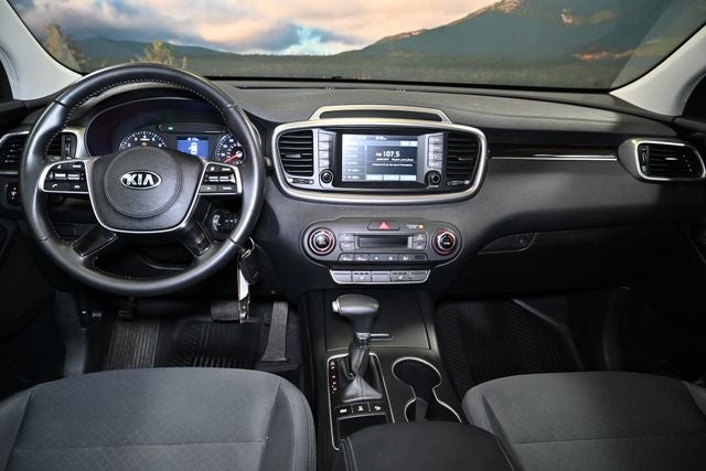 2020 Kia Sorento LX