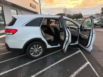 2016 Kia Sorento LX