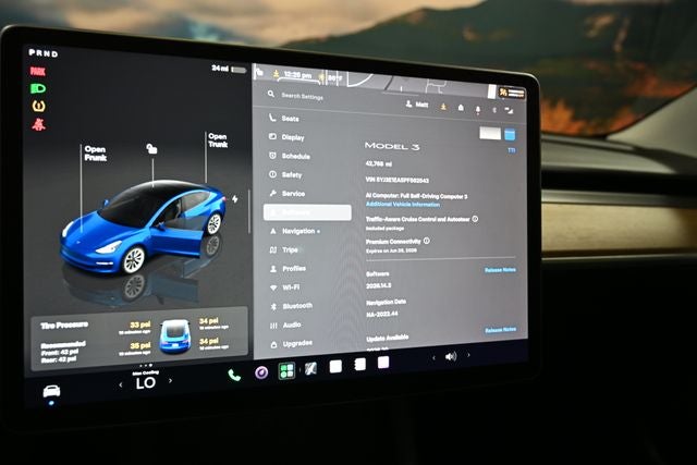 2023 Tesla Model 3 Base