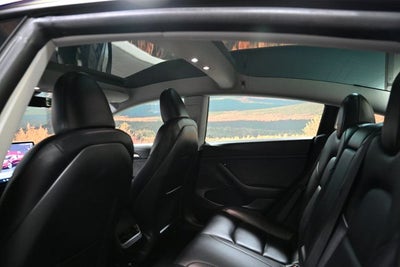 2023 Tesla Model 3 Base