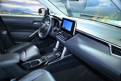 2023 Toyota Corolla Cross XLE