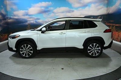 2023 Toyota Corolla Cross XLE