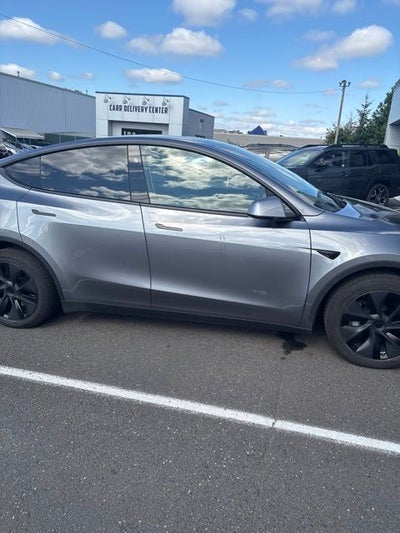 2025 Tesla Model Y Long Range