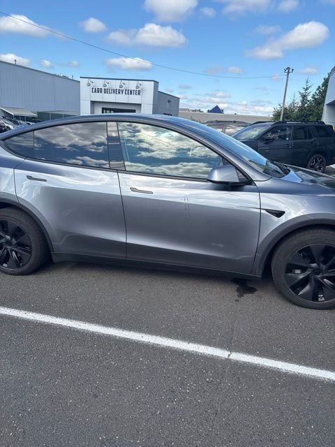2025 Tesla Model Y Long Range
