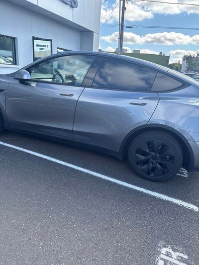 2025 Tesla Model Y Long Range