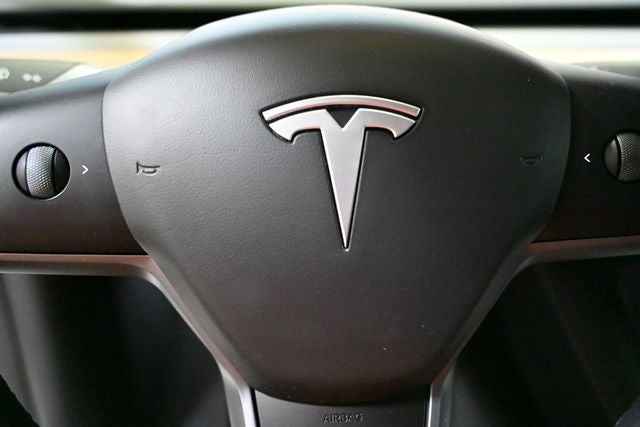 2025 Tesla Model Y Long Range