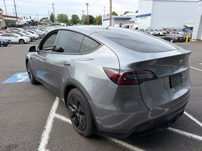 2025 Tesla Model Y Long Range