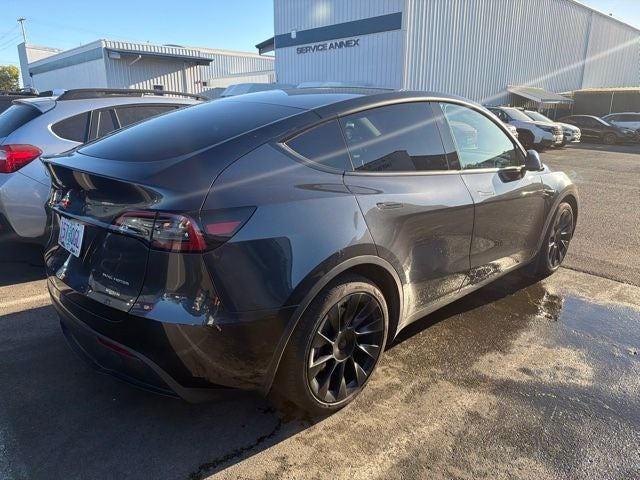 2025 Tesla Model Y Long Range