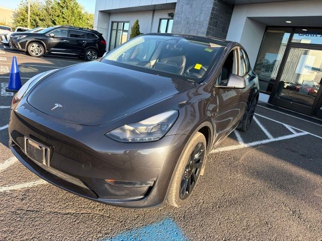 2025 Tesla Model Y Long Range