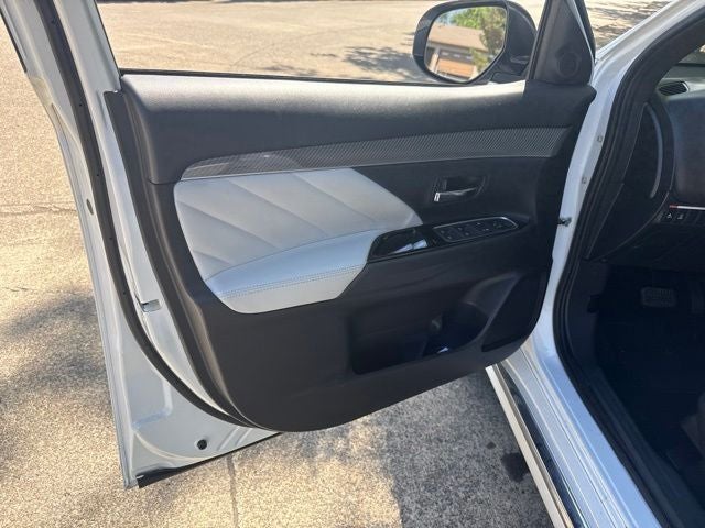 2022 Mitsubishi Outlander PHEV SEL