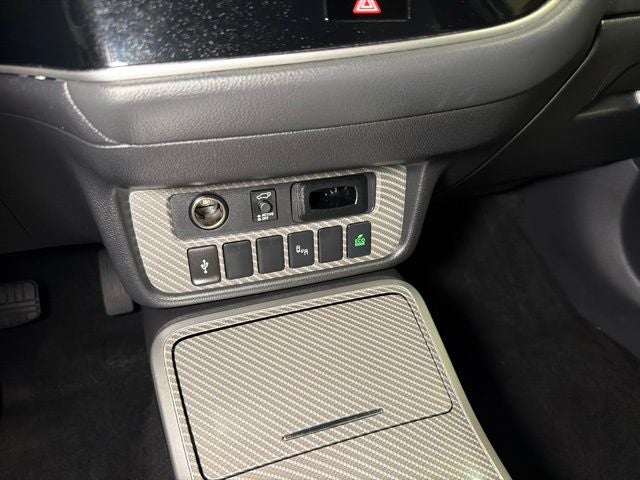 2022 Mitsubishi Outlander PHEV SEL
