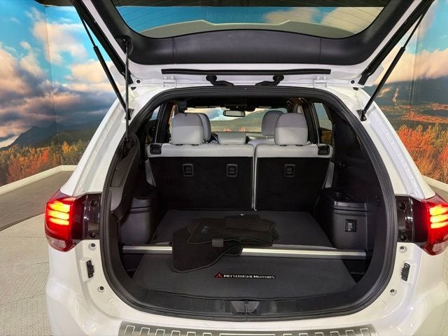 2022 Mitsubishi Outlander PHEV SEL