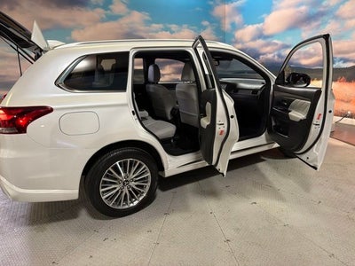 2022 Mitsubishi Outlander PHEV SEL