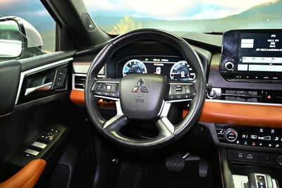 2022 Mitsubishi Outlander SEL