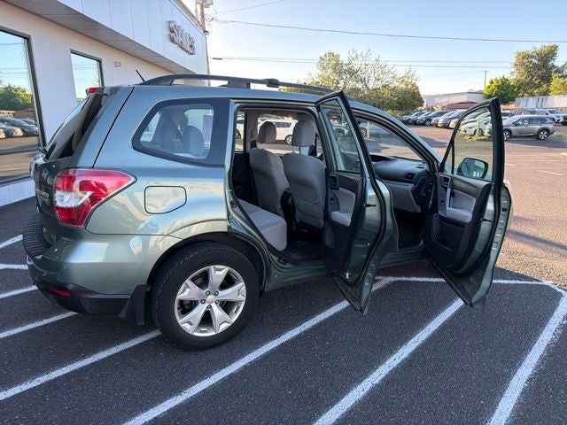 2015 Subaru Forester 2.5i