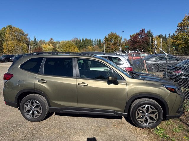 2024 Subaru Forester Premium