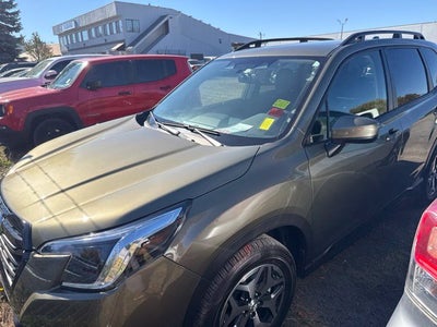 2024 Subaru Forester Premium