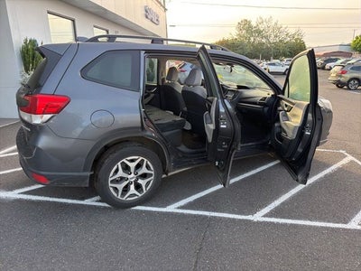 2023 Subaru Forester Premium