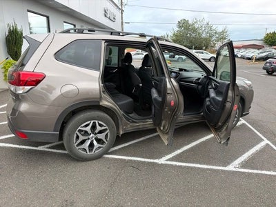 2023 Subaru Forester Premium