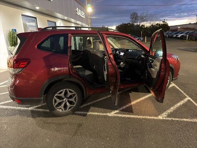 2023 Subaru Forester Premium