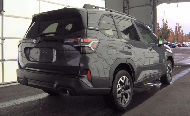 2025 Subaru Forester Premium