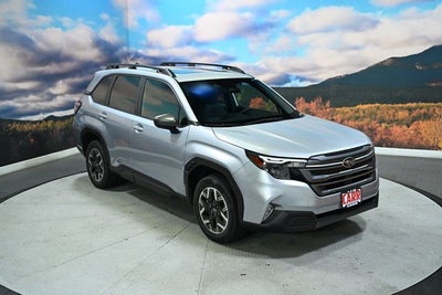 2025 Subaru Forester Premium