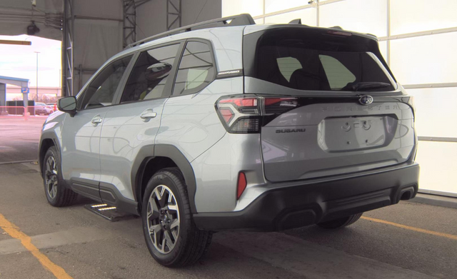 2025 Subaru Forester Premium