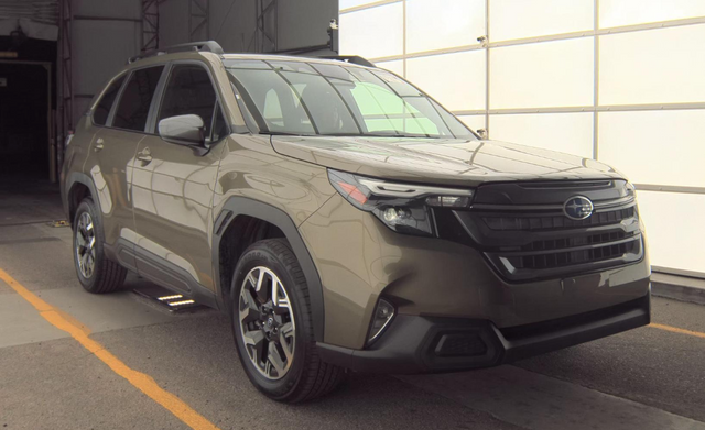 2025 Subaru Forester Premium