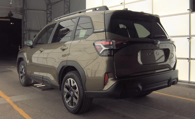 2025 Subaru Forester Premium
