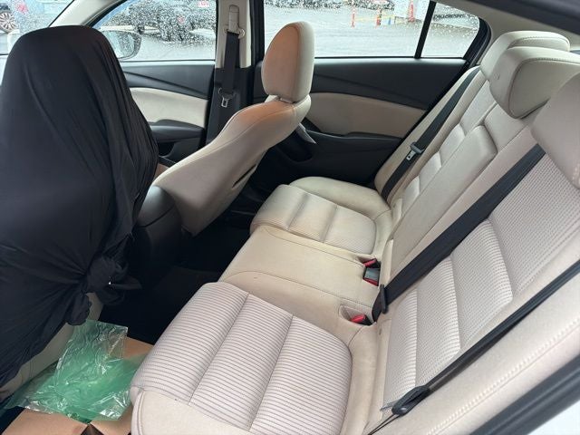 2016 Mazda Mazda6 i Sport