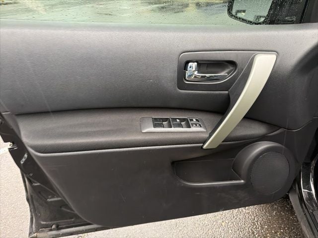 2011 Nissan Rogue SV