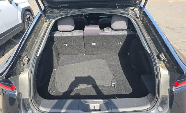 2023 Toyota Prius LE