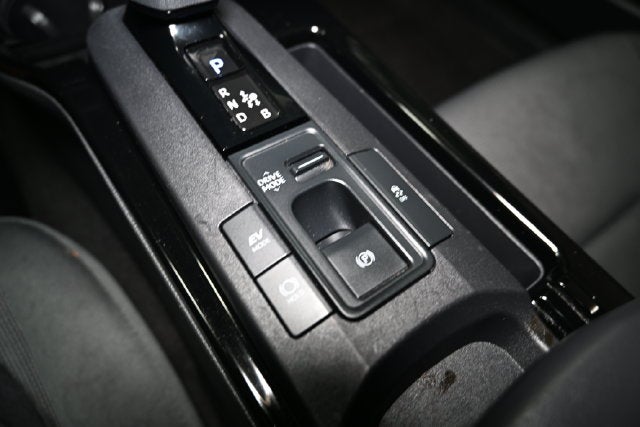 2023 Toyota Prius LE