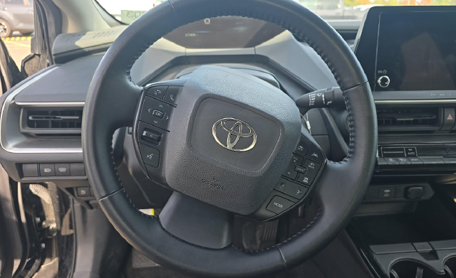 2023 Toyota Prius LE