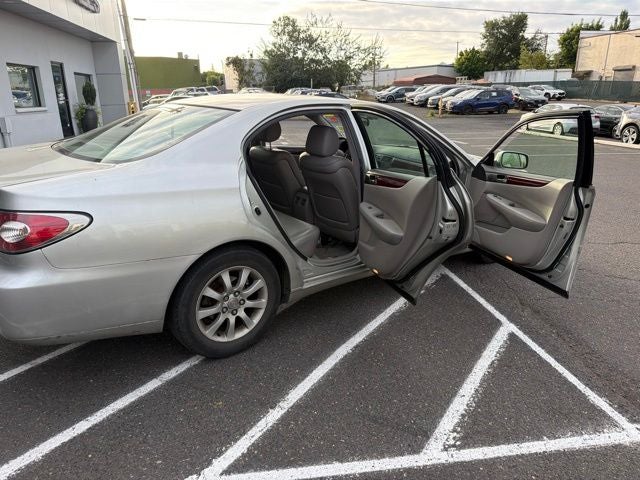 2004 Lexus ES 330