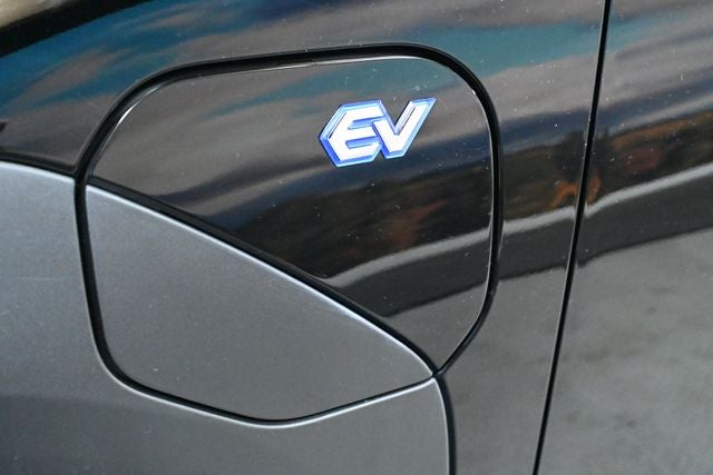 2025 Subaru Solterra Premium