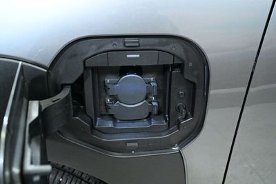 2025 Subaru Solterra Premium