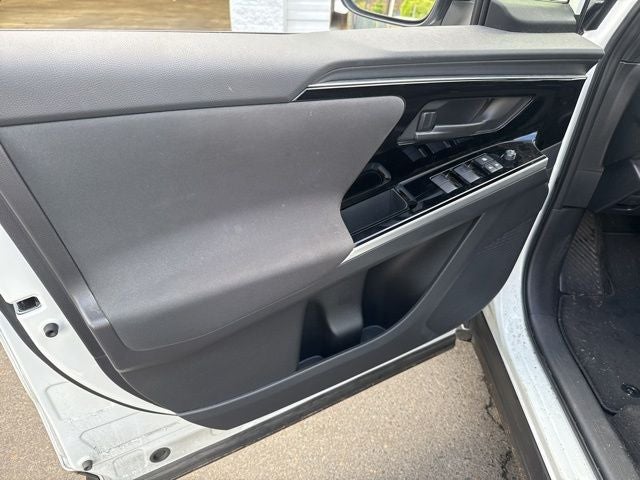 2023 Subaru Solterra Premium