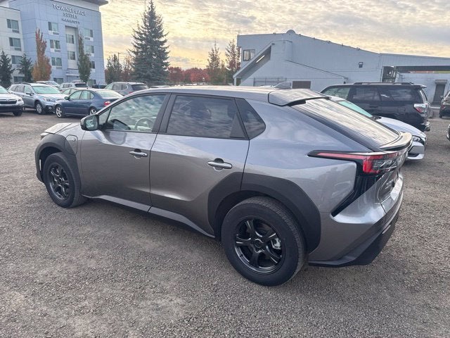 2023 Subaru Solterra Base