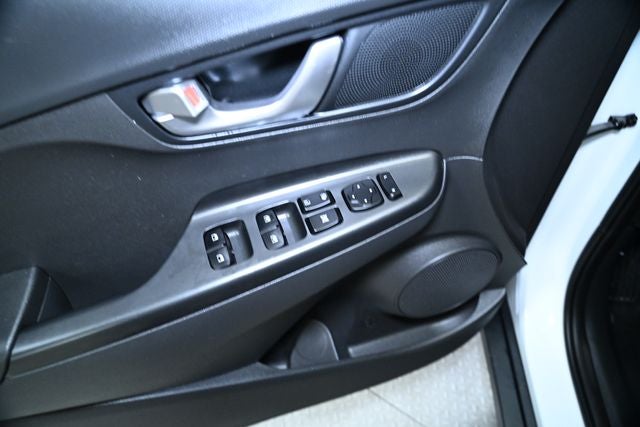 2023 Hyundai Kona Electric SE