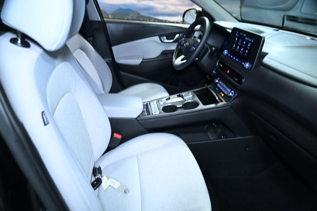 2023 Hyundai Kona Electric SE