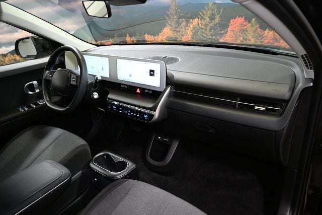 2024 Hyundai IONIQ 5 SE