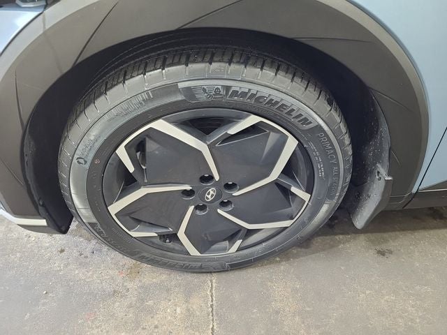 2024 Hyundai IONIQ 5 SE