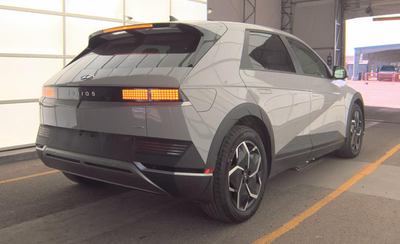 2024 Hyundai IONIQ 5 SE