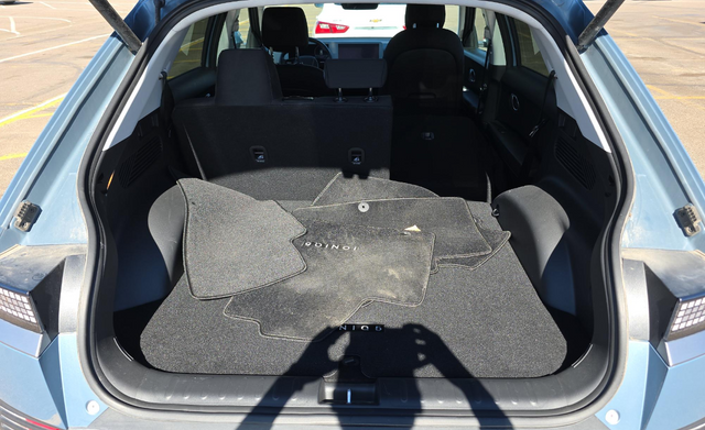 2024 Hyundai IONIQ 5 SEL